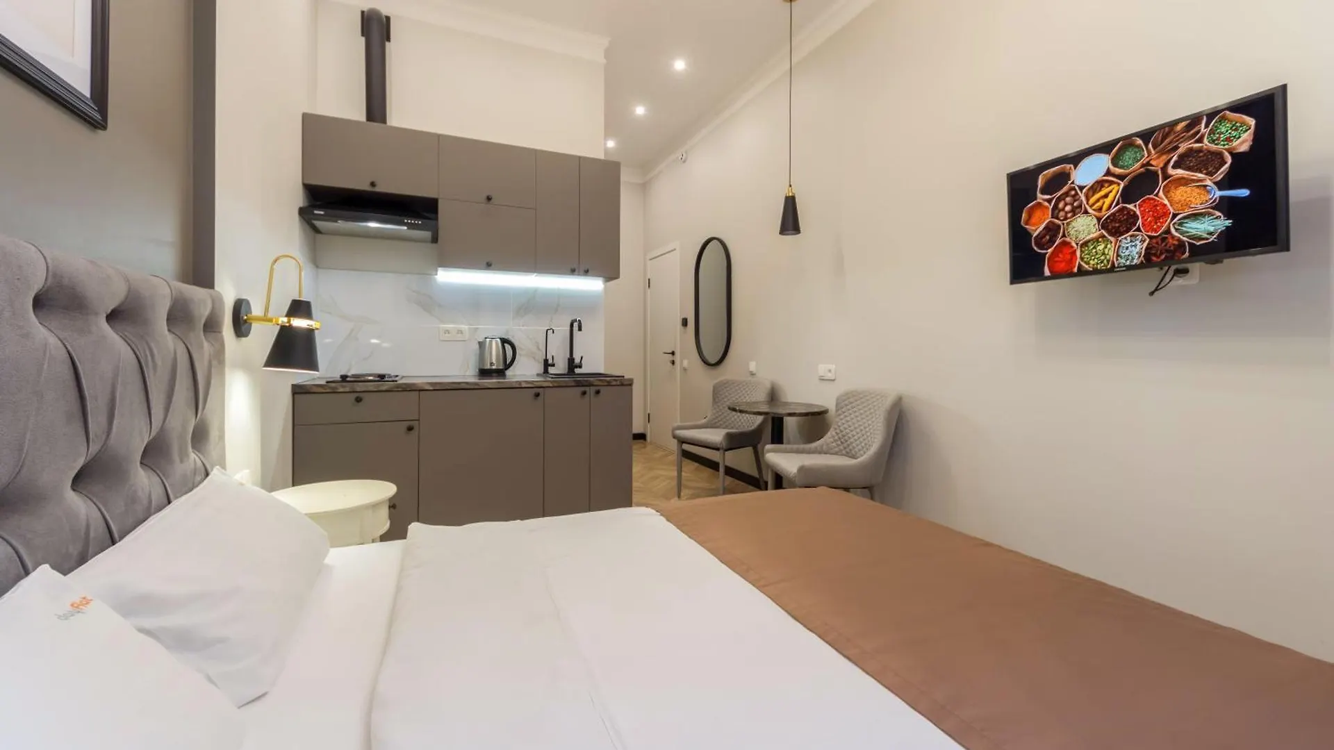 Апарт-отель Apartments On Antonovycha Киев